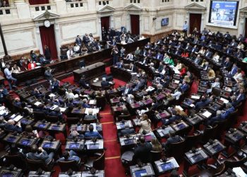 Diputados: piden sesión especial para tratar moratoria jubilatoria, bono y emergencia por inundaciones