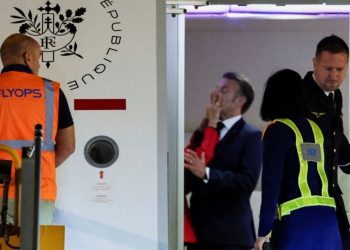 Donald Trump aconsejó a Emmanuel Macron tras su incidente viral: “Asegúrate de que la puerta esté cerrada”