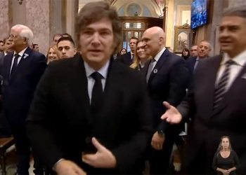 Dura homilía del arzobispo García Cuerva: «¿Cuántas generaciones más deben reclamar jubilaciones dignas?»