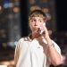 El joven influencer que conquista las redes sociales