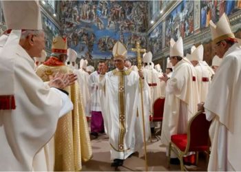 El papa León XIV se reunió con cardenales y reveló por qué eligió su nombre