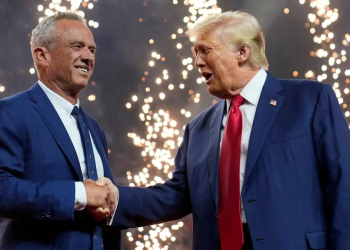 El secretario de Salud estadounidense, Robert F. Kennedy Jr., se reunirá con Javier Milei la próxima semana