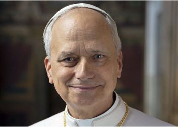 El Vaticano publicó el retrato oficial del papa León XIV