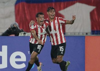 Estudiantes goleó, es líder y se prepara para llegar a octavos de la Copa Libertadores
