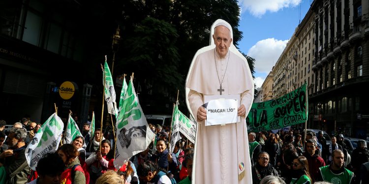 Ética, vida comunitaria y economía