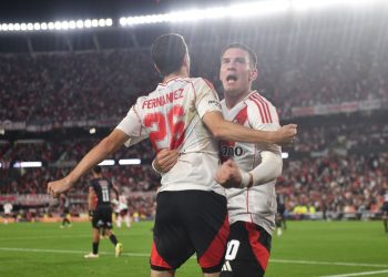 Goleó y gustó: River le ganó 3-0 a Barracas Central y pasó a cuartos de final del Torneo Apertura