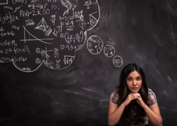 ¡Impensado! Este es el hábito que aplican las personas más inteligentes, según la Inteligencia Artificial