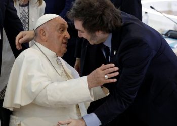 Javier Milei aseguró que cumplió con una promesa que le hizo al papa Francisco: “Sacamos a 10 millones de personas de la pobreza”