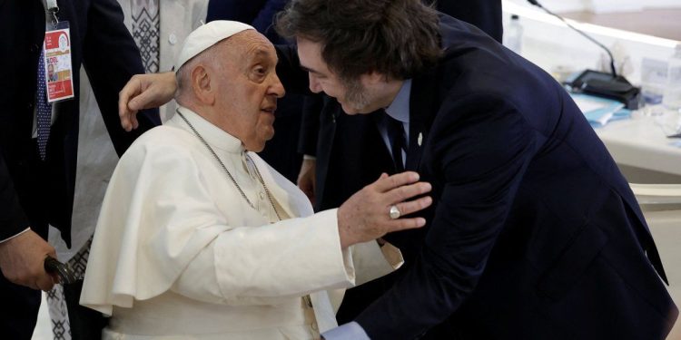 Javier Milei aseguró que cumplió con una promesa que le hizo al papa Francisco: “Sacamos a 10 millones de personas de la pobreza”