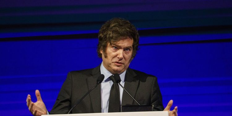 Javier Milei volvió a defender a los que evadieron al fisco: “No te tenés que enojar con el que pudo salir”