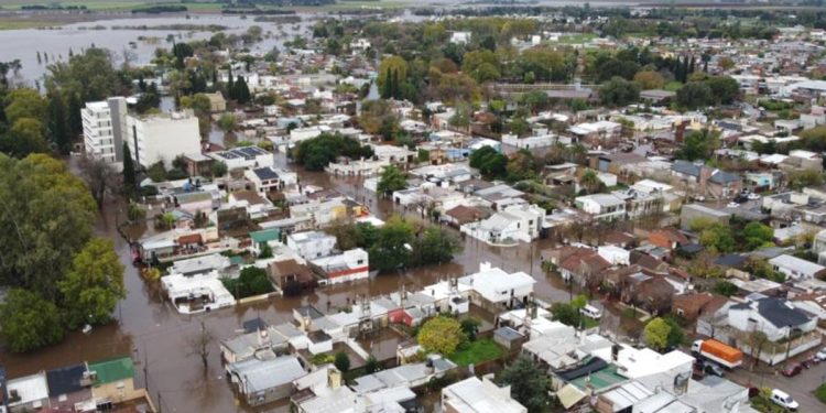 Kicillof le reclama a Milei el envío del fondo para catástrofes por las inundaciones