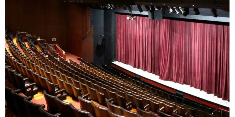 La comunidad teatral rechaza el cierre del Instituto Nacional del Teatro