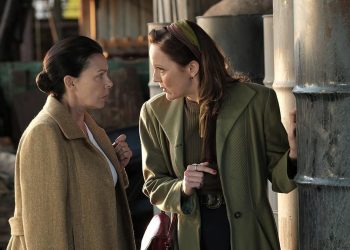 La miniserie de Netflix que transmite el arte de descifrar códigos