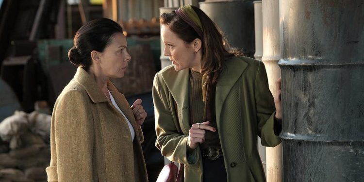 La miniserie de Netflix que transmite el arte de descifrar códigos