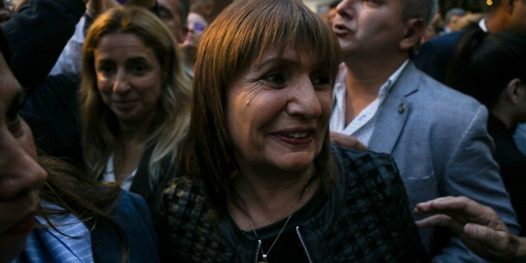 La ministra camaleón: junto a Karina Milei, Bullrich se afilió a La Libertad Avanza en Recoleta