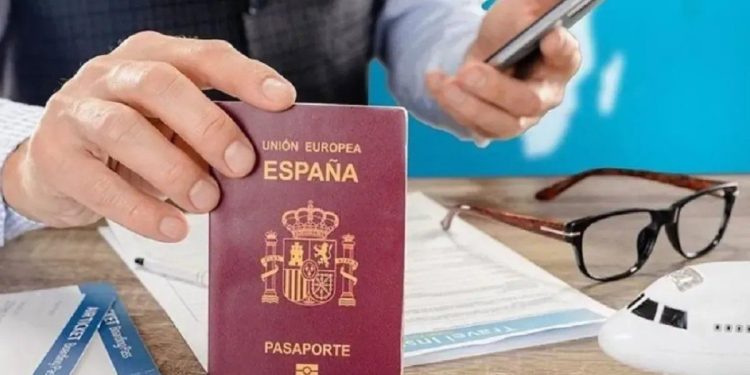 Otorgarán ciudadanía española a descendientes que tengan estos apellidos: el listado oficial