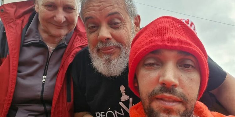 Pablo Grillo salió a disfrutar del aire fresco después de 55 días en terapia intensiva