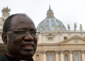 Polémica en el cónclave: el cardenal keniano aseguró que fue excluido de la elección del nuevo Papa