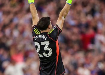 Premier League: Aston Villa y Chelsea ganaron y siguen en la pelea por la Champions