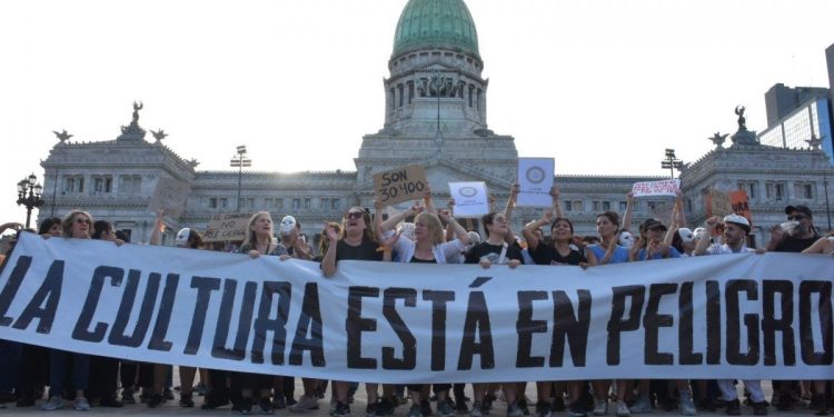 Representantes de la cultura pidieron en Diputados conservar su autonomía