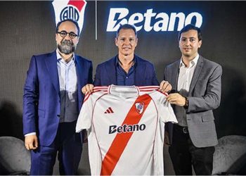 River presentó el nuevo main sponsor para su camiseta: acuerdo histórico con Betano