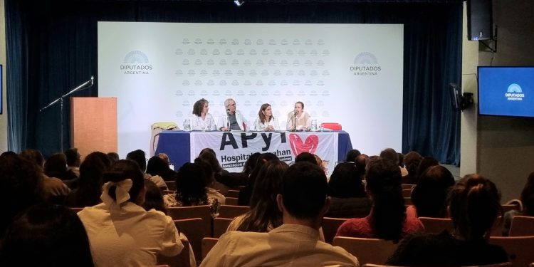 Trabajadores del Garrahan propusieron en el Congreso una Ley que garantice el financiamiento del hospital