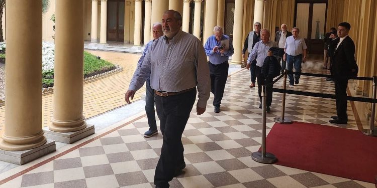 Tras decreto que limita el derecho a huelga, Guillermo Francos recibió al co-secretario general de la CGT, Héctor Daer