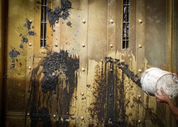 Vecinos de barrios populares reclaman por la continuidad de las obras