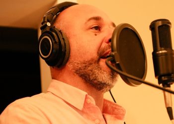 Tincho Ascúa, con un chamamé, llamó a limpiar Corrientes