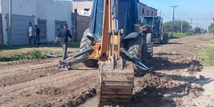 Continúan los trabajos de mejora en la transitabilidad de distintos barrios