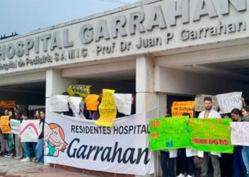Conflicto en el Hospital Garrahan: gremios rechazan aumento del Gobierno y convocan a asamblea para el martes