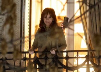 Cristina tildó a Patricia Bullrich de “señora violencia”, pidió redirigir el banderazo a Parque Lezama y adelantó que podría hablar