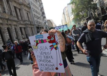 Docentes universitarios anunciaron una nueva Marcha Federal Universitaria y un paro por 48 horas