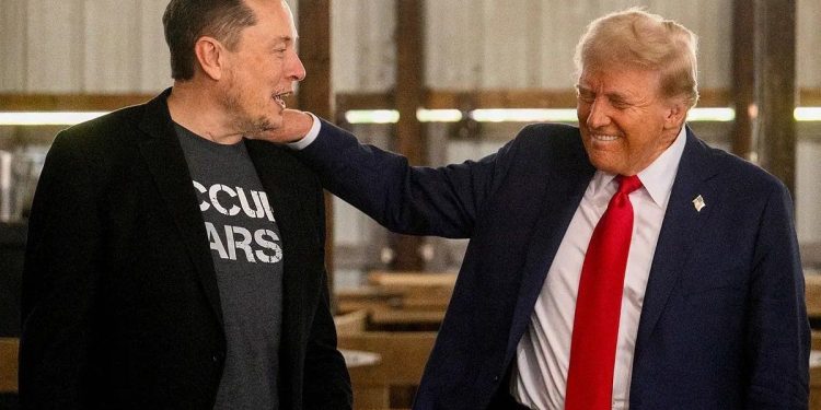 Donald Trump amenaza con revisar los contratos con empresas de Elon Musk y escala la tensión con el magnate