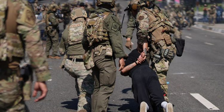 Donald Trump desplegará 2.000 efectivos de la Guardia Nacional en Los Ángeles contra protestas por redadas migratorias