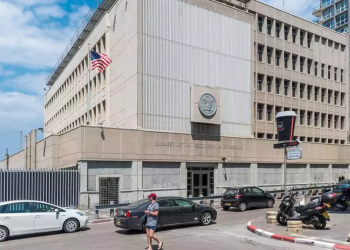 Estados Unidos evacuó personal de su embajada en Israel y prepara vuelos para el traslado de ciudadanos