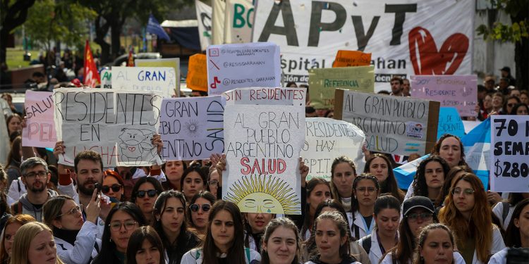 Garrahan va a otro paro de 48 horas: «Con enfermeras ganando 900 mil pesos, el hospital es inviable»