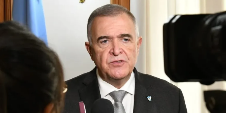 La advertencia del mandatario de Tucumán a Javier Milei: “no va a poder gobernar sin los gobernadores”