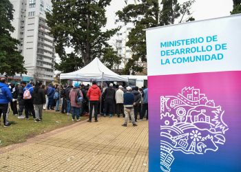 La Policía municipal de San Miguel agredió a personas en situación de calle que recibían asistencia provincial