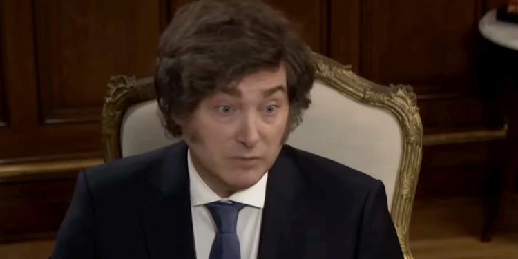 Milei reiteró que «vetará» el aumento a los jubilados si el Senado lo aprueba