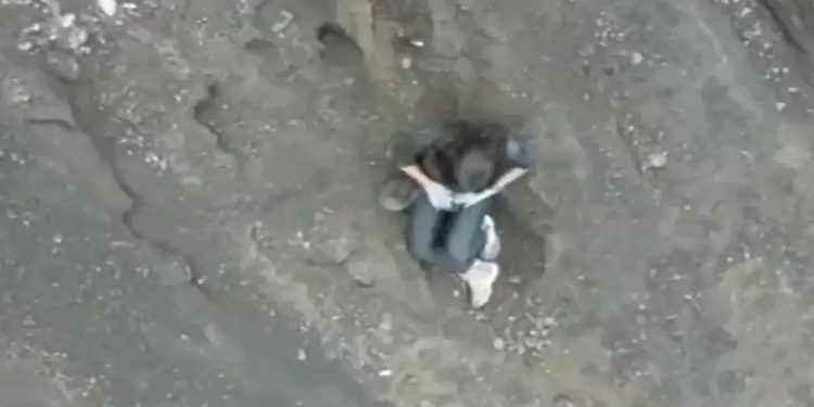 Murió la joven brasileña que cayó en un volcán en Indonesia