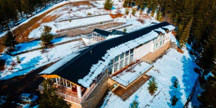 Neuquén mostró su oferta y hasta tiró nieve en el Obelisco