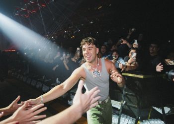 Quevedo dijo “Buenas Noches, Buenos Aires”: un innovador show 360° y un cover argentino para el recuerdo