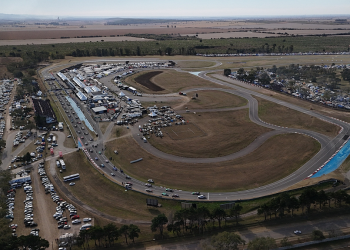Turismo Carretera regresó al Autódromo Oscar Cabalén de Córdoba: 100.000 personas y un impacto económico récord