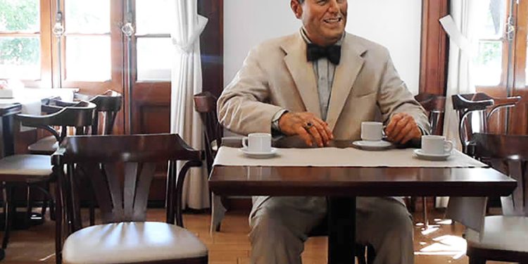«Un café con Perón»: el Gobierno ordenó el desalojo y denuncian persecución ideológica