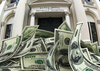 De nuevo el BCRA se jugó todo al dólar futuro para frenar la devaluación, mirá el video