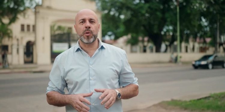 Tincho al ministro de Salud de Valdés: “¿Quién dice imbecilidades? Si todo el mundo sabe que en las guardias no hay ni una aspirina”