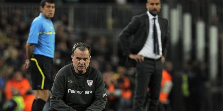 Amor al fútbol y hambre de gloria: el particular método con el que Marcelo Bielsa transformó a Newell’s