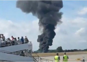 Así se estrelló tras el despegue el avión en el aeropuerto de Southend de Londres