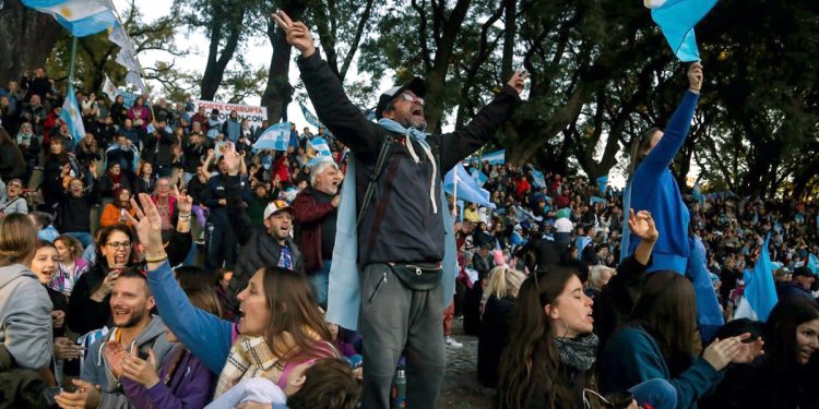 Cristina convocó a celebrar el 9 de Julio en Parque Lezama con un festival de música